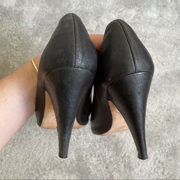 Loeffler Randall Leather V Vamp Gold Toe Heels - Picture 5 of 9